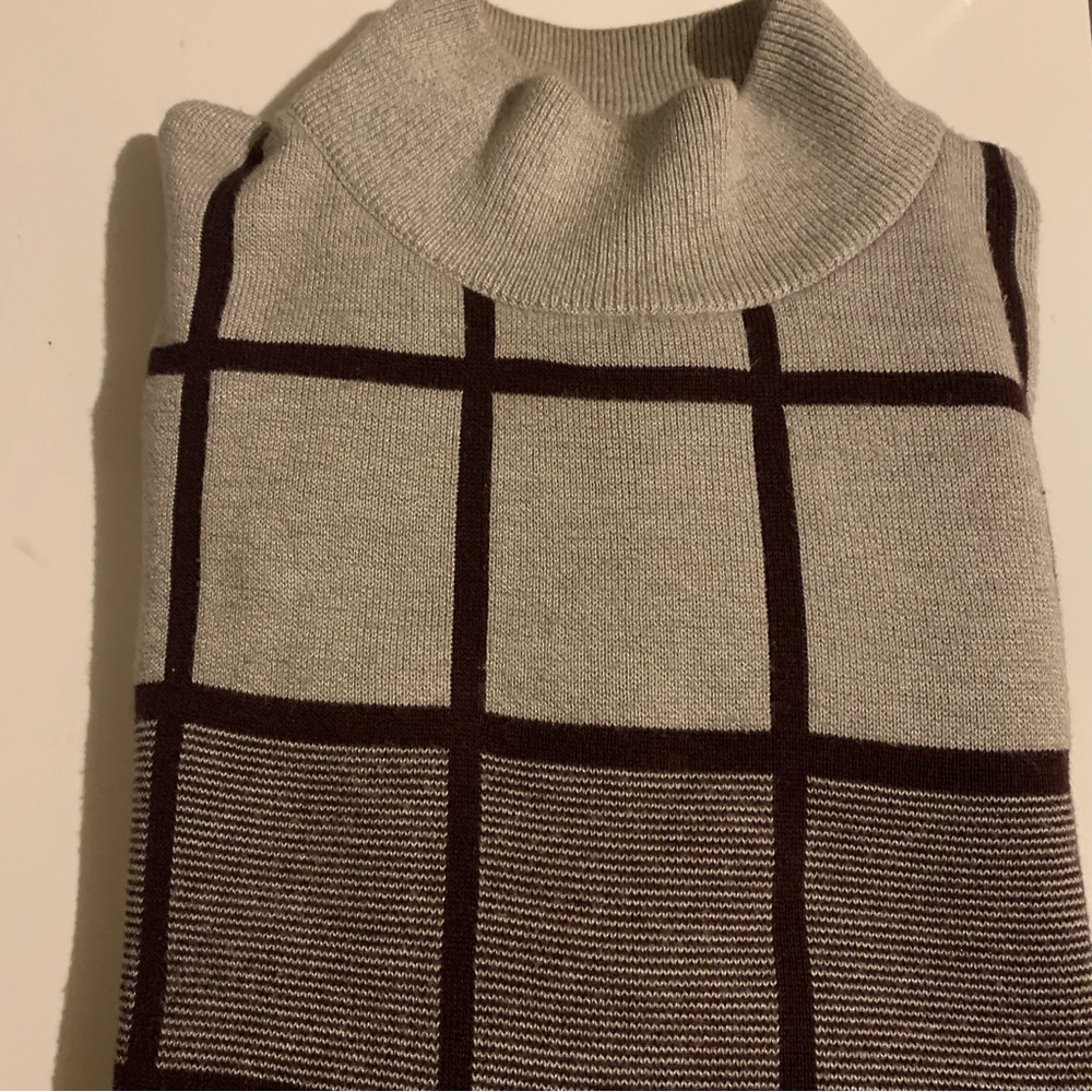 Peletti Men's Windowpane Design Sweater